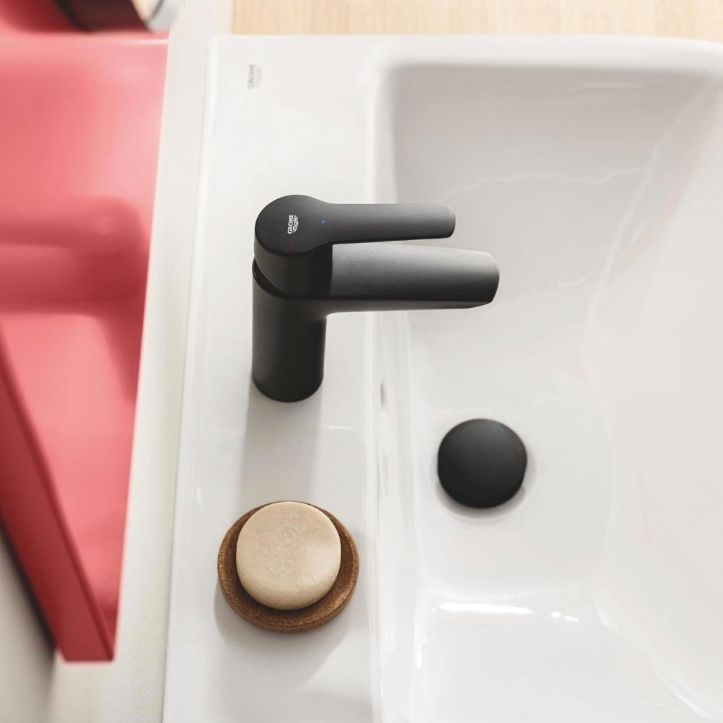 Single Lever Sink Mixer | Sleek & Durable Faucet for Kitchens & Bathrooms